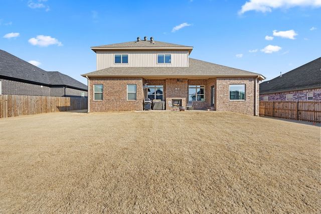 251 Ambry Loop, Centerton, AR 72719
