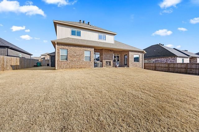 251 Ambry Loop, Centerton, AR 72719