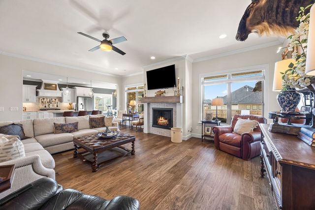 251 Ambry Loop, Centerton, AR 72719