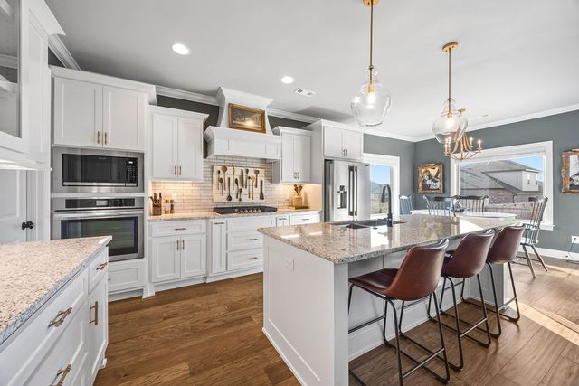 251 Ambry Loop, Centerton, AR 72719