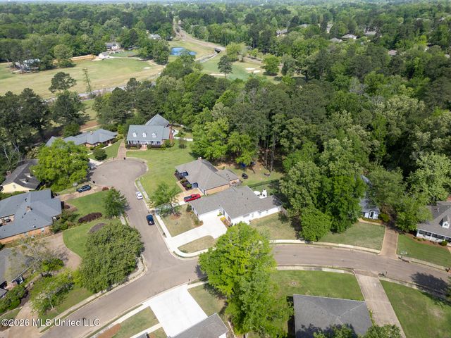 304 Fairway Cove, Brandon, MS 39047