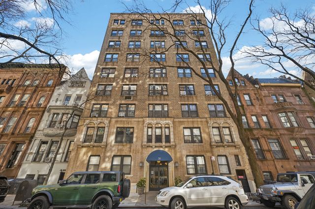 30 W 90th St Apt 1E, New York City, NY 10024