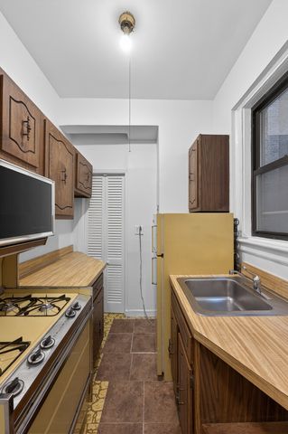 30 W 90th St Apt 1E, New York City, NY 10024