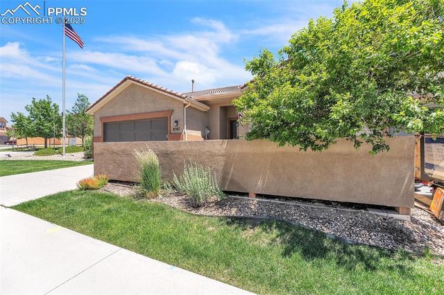 8387 Snow Cap View, Colorado Springs, CO 80920