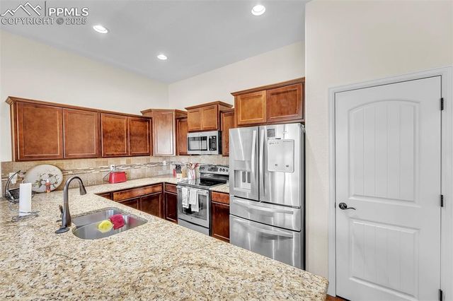 8387 Snow Cap View, Colorado Springs, CO 80920