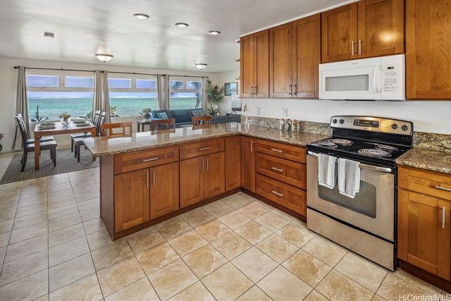 53-655 Kamehameha Highway, Hauula, HI 96717