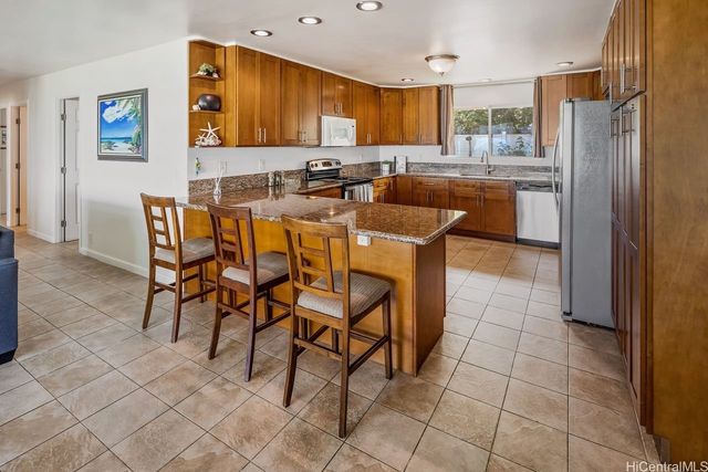 53-655 Kamehameha Highway, Hauula, HI 96717