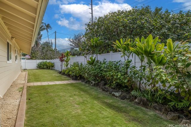 53-655 Kamehameha Highway, Hauula, HI 96717