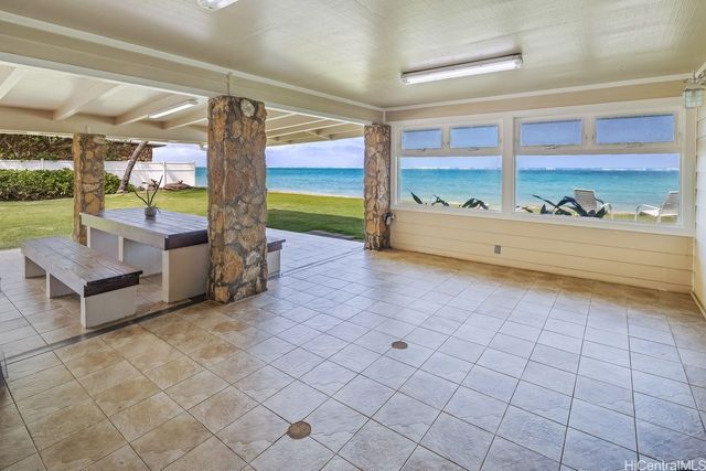 53-655 Kamehameha Highway, Hauula, HI 96717