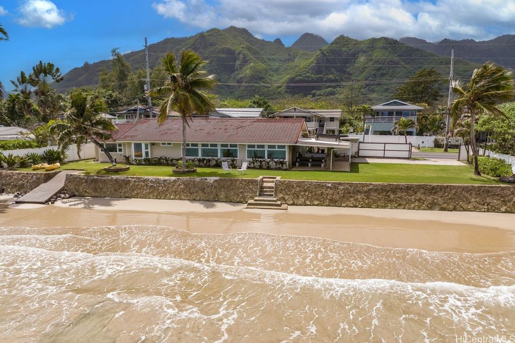 53-655 Kamehameha Highway, Hauula, HI 96717