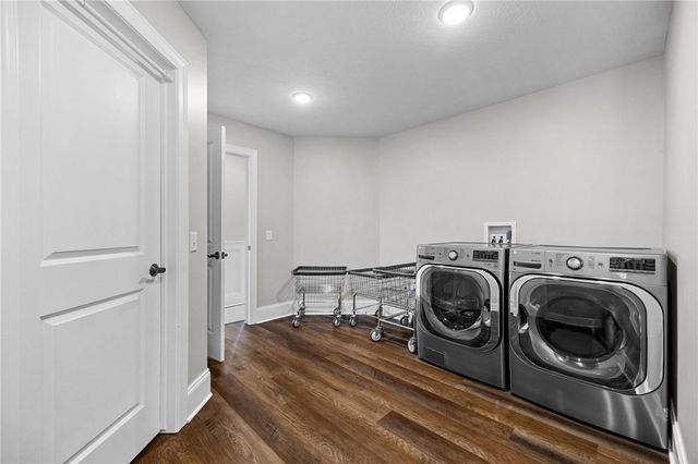 2885 Ridgeway Avenue, Greece, NY 14626