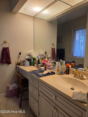 1 Crane Court SW, Calabash, NC 28467