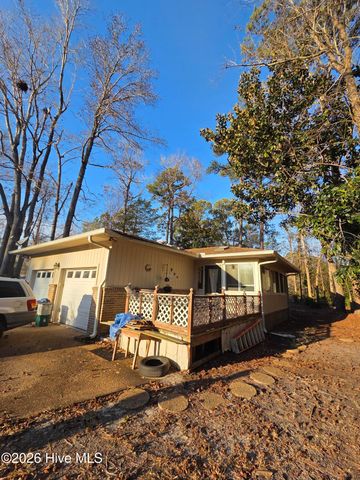 1 Crane Court SW, Calabash, NC 28467