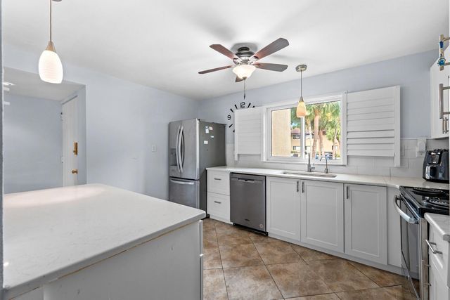 875 S VILLAGE DRIVE N 101, St Petersburg, FL 33716