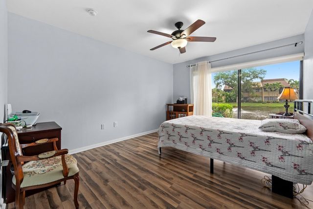 875 S VILLAGE DRIVE N 101, St Petersburg, FL 33716