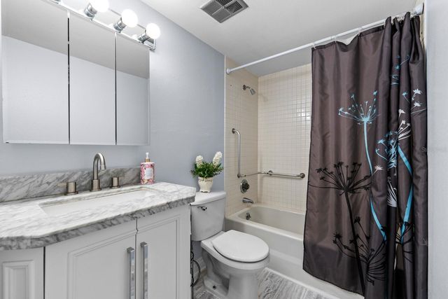 875 S VILLAGE DRIVE N 101, St Petersburg, FL 33716