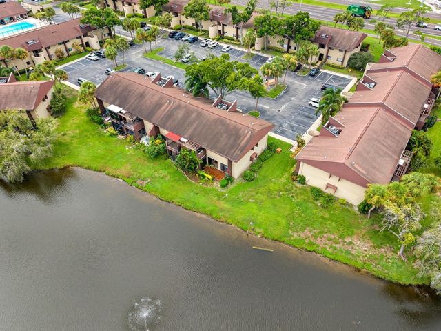 875 S VILLAGE DRIVE N 101, St Petersburg, FL 33716