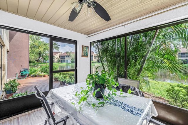 875 S VILLAGE DRIVE N 101, St Petersburg, FL 33716