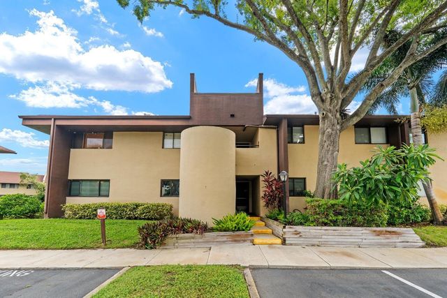 875 S VILLAGE DRIVE N 101, St Petersburg, FL 33716