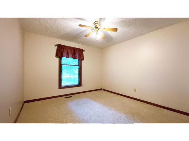 534 Swan Drive, Fortville, IN 46040