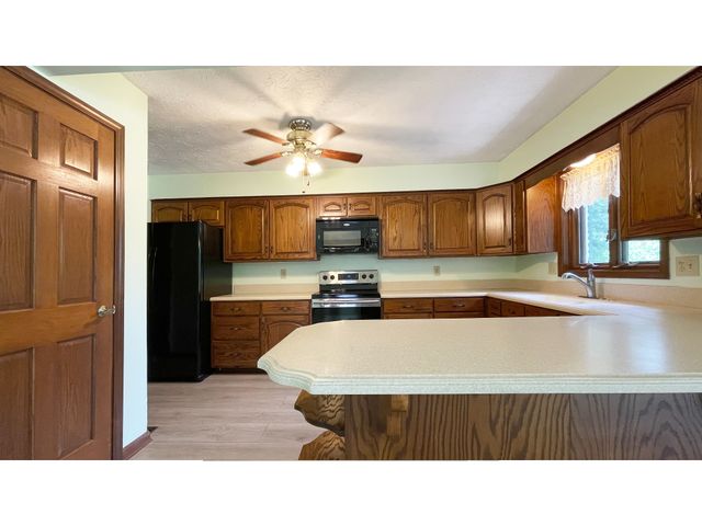 534 Swan Drive, Fortville, IN 46040