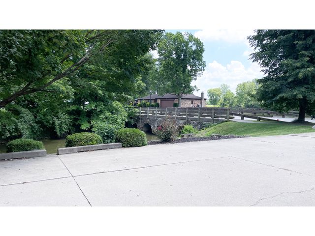534 Swan Drive, Fortville, IN 46040