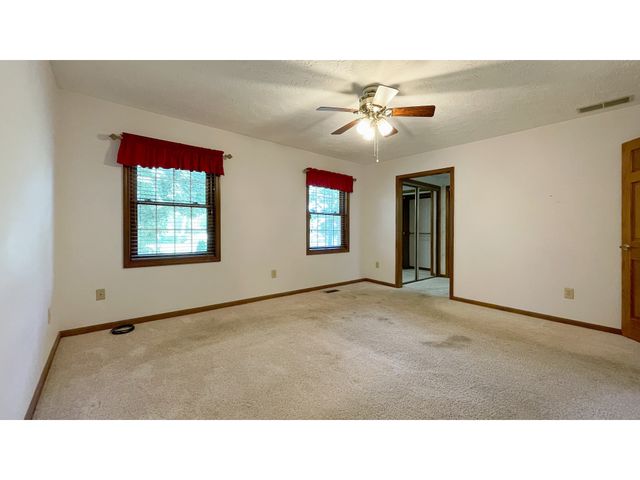 534 Swan Drive, Fortville, IN 46040