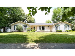 534 Swan Drive, Fortville, IN 46040
