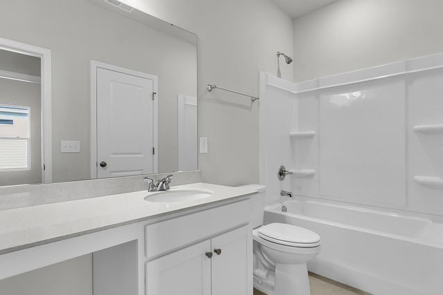 1915 Deercreek Drive, Manning, SC 29102