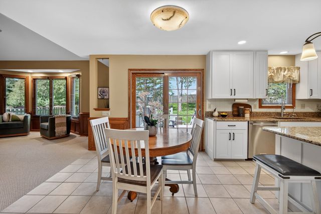 4314 101st Street, Urbandale, IA 50322