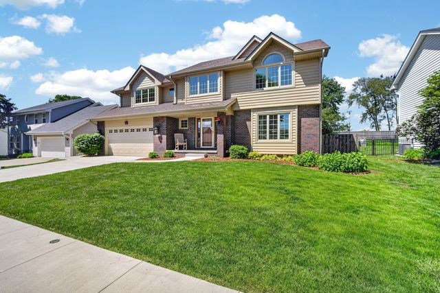 4314 101st Street, Urbandale, IA 50322