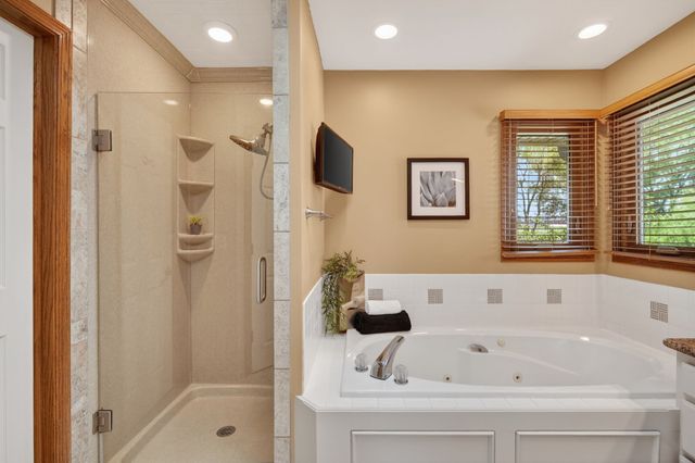 4314 101st Street, Urbandale, IA 50322