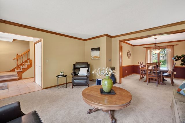 4314 101st Street, Urbandale, IA 50322