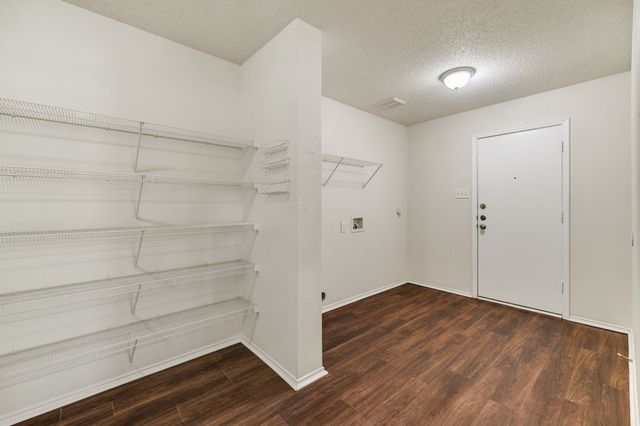 904 Canary Drive, Saginaw, TX 76131