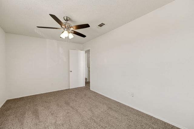 904 Canary Drive, Saginaw, TX 76131