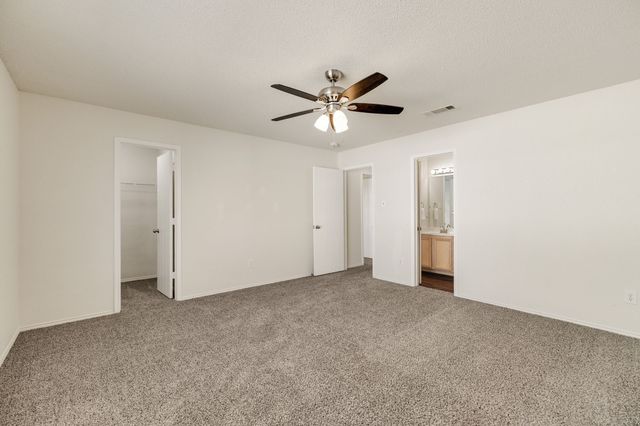 904 Canary Drive, Saginaw, TX 76131