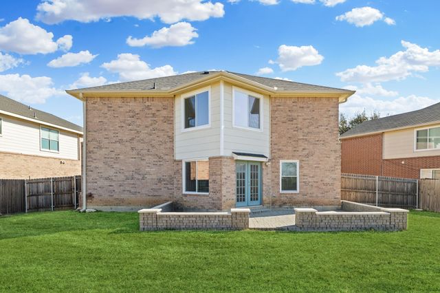 904 Canary Drive, Saginaw, TX 76131