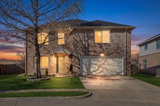 904 Canary Drive, Saginaw, TX 76131