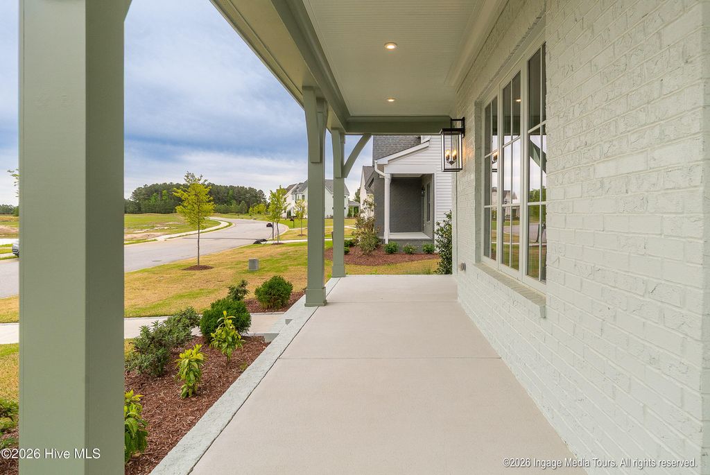 Image 3 of property listing at 16 Pinewood Cove, Snow Hill, NC 28580