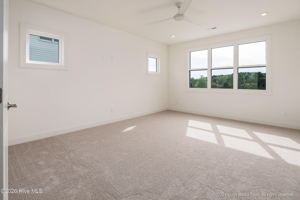 Image 33 of property listing at 16 Pinewood Cove, Snow Hill, NC 28580