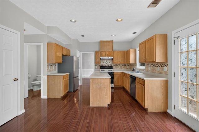 368 Celia Glen Court, Lawrenceville, GA 30044