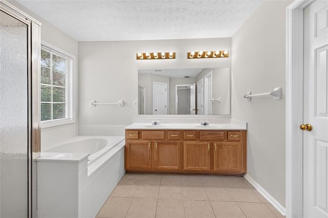 368 Celia Glen Court, Lawrenceville, GA 30044