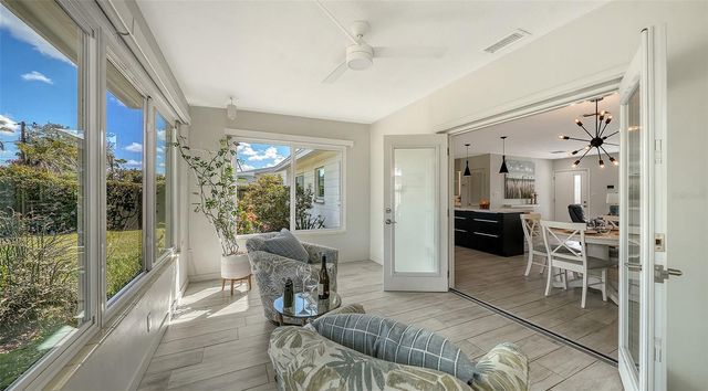 2323 GROVE STREET, Sarasota, FL 34239