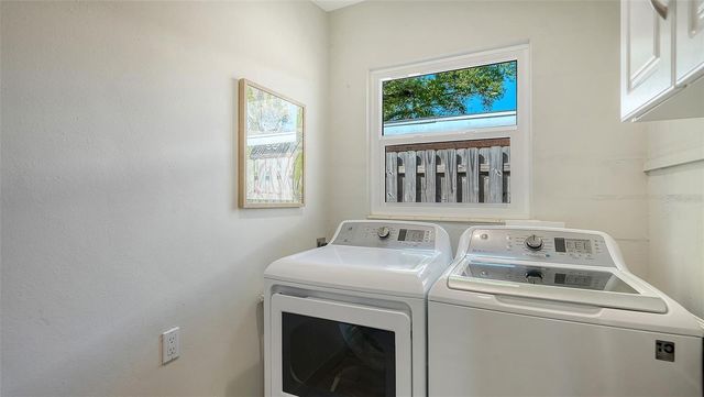 2323 GROVE STREET, Sarasota, FL 34239