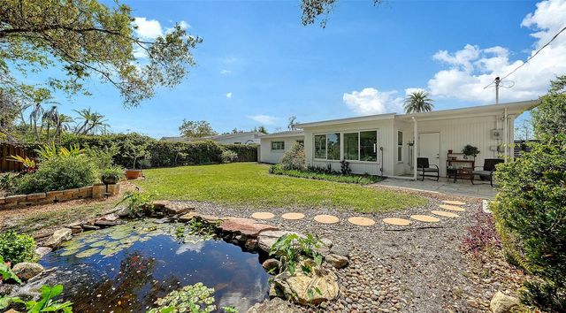 2323 GROVE STREET, Sarasota, FL 34239