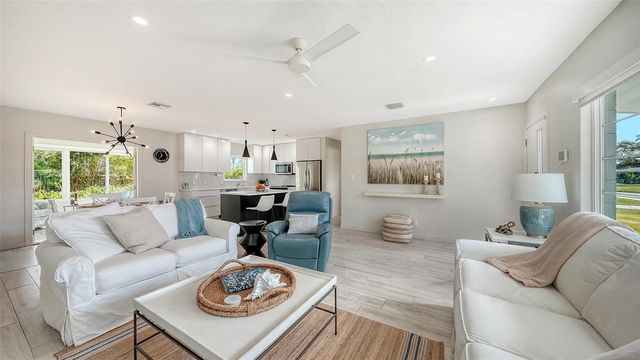 2323 GROVE STREET, Sarasota, FL 34239