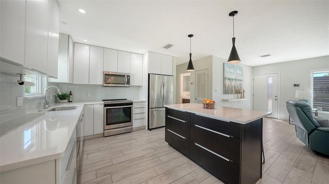 2323 GROVE STREET, Sarasota, FL 34239