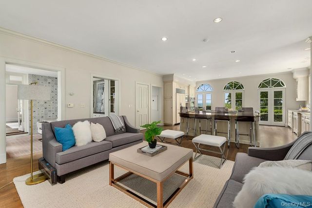 77 Oregon Road, Bedford Corners, NY 10549