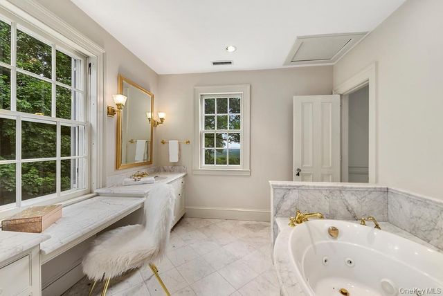 77 Oregon Road, Bedford Corners, NY 10549