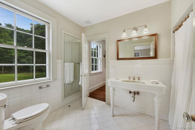 77 Oregon Road, Bedford Corners, NY 10549